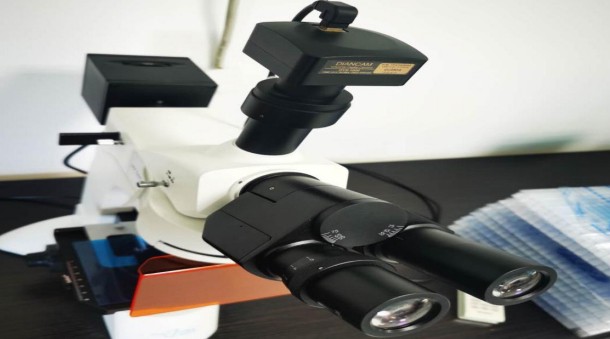 金相光學顯微鏡