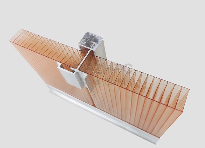 七層矩形U型鎖扣陽光板